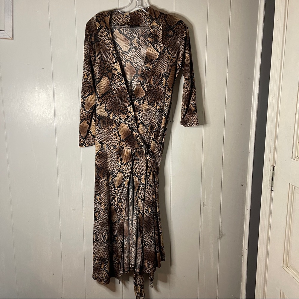 Snake Print Wrap Dress‎ Lily Size Medium